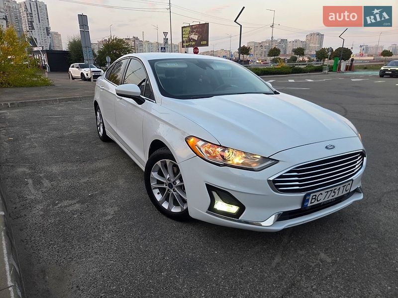 Седан Ford Fusion 2019 в Киеве