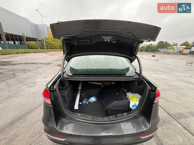 Седан Ford Fusion 2019 в Киеве