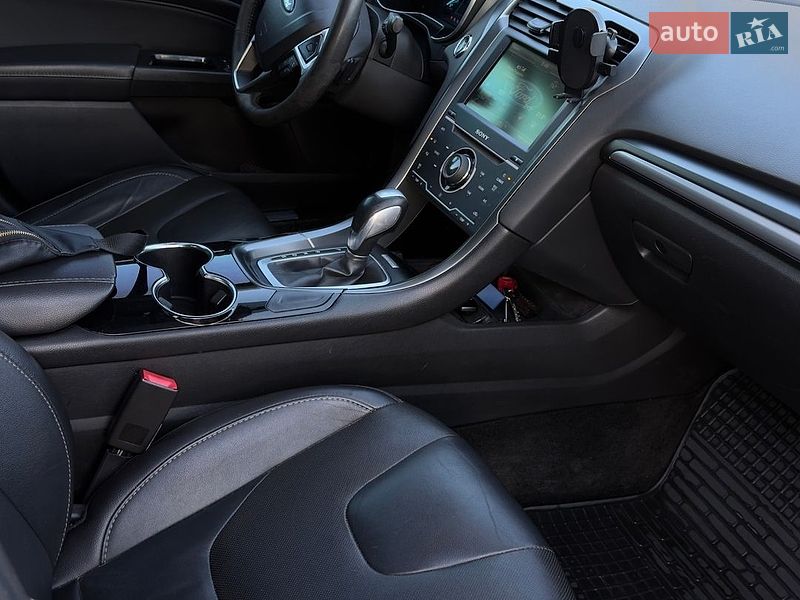 Седан Ford Fusion 2014 в Жидачові
