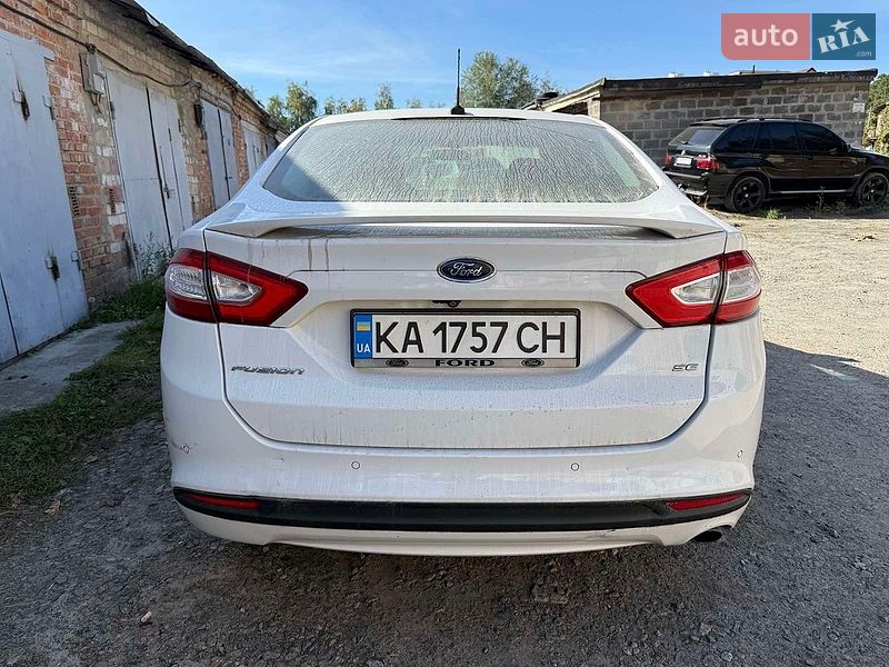 Седан Ford Fusion 2015 в Киеве фото 5 Седан Ford Fusion 2015 в Киеве