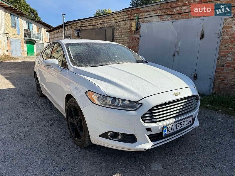 Седан Ford Fusion 2015 в Киеве фото Седан Ford Fusion 2015 в Киеве