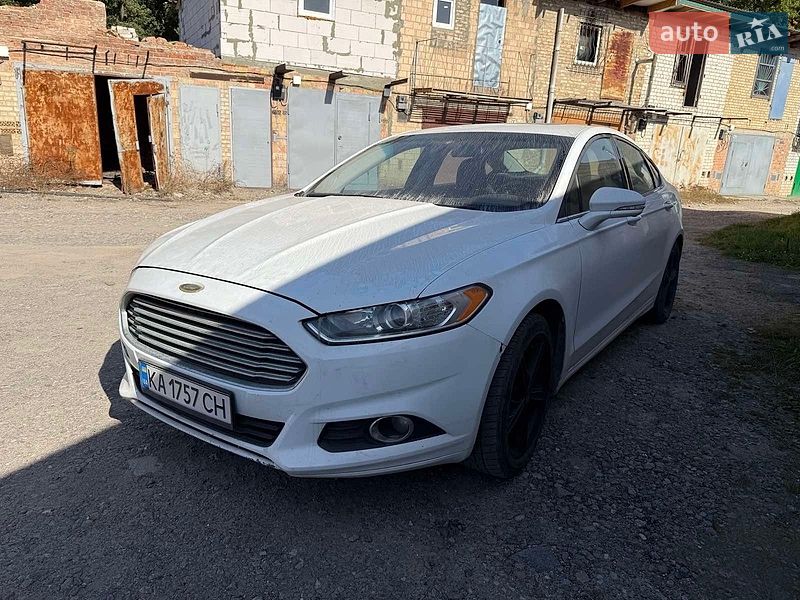 Седан Ford Fusion 2015 в Киеве фото 3 Седан Ford Fusion 2015 в Киеве