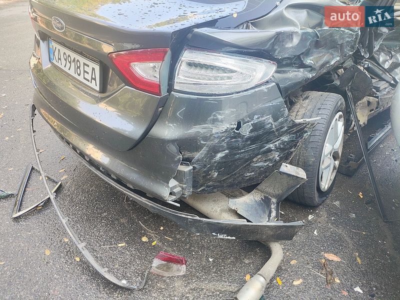 Седан Ford Fusion 2016 в Києві