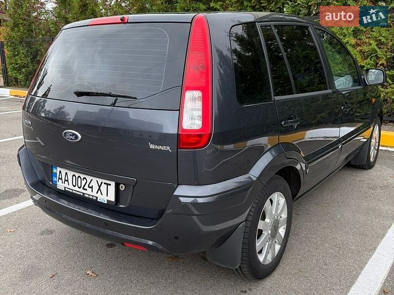 Хетчбек Ford Fusion 2010 в Києві
