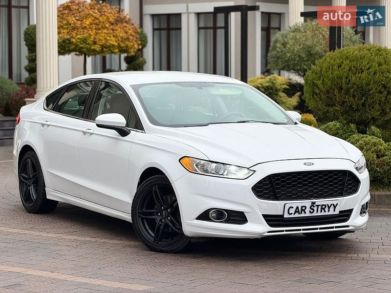 Седан Ford Fusion 2014 в Стрые