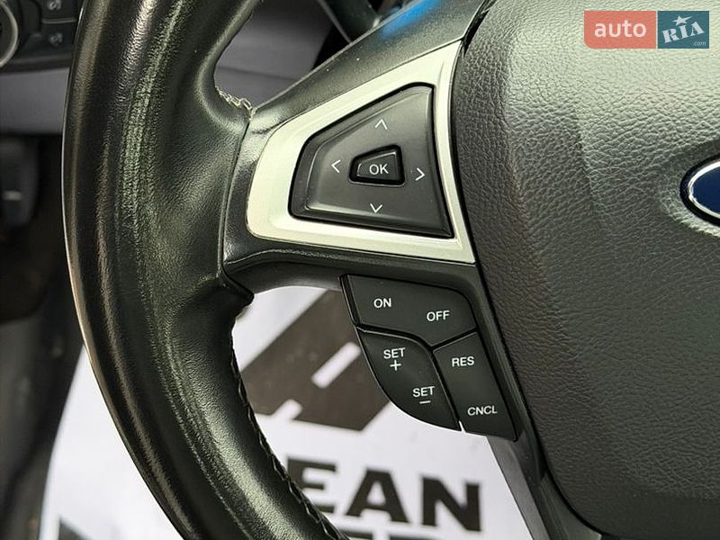 Седан Ford Fusion 2014 в Стрые