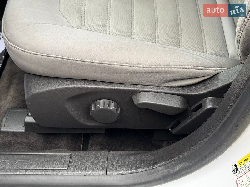 Седан Ford Fusion 2014 в Стрые