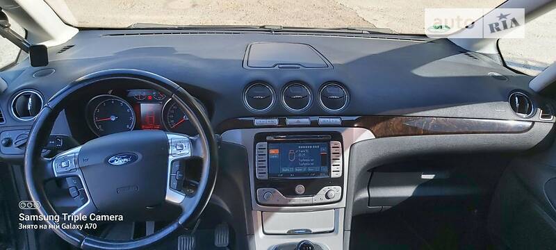 Мінівен Ford Galaxy 2009 в Івано-Франківську