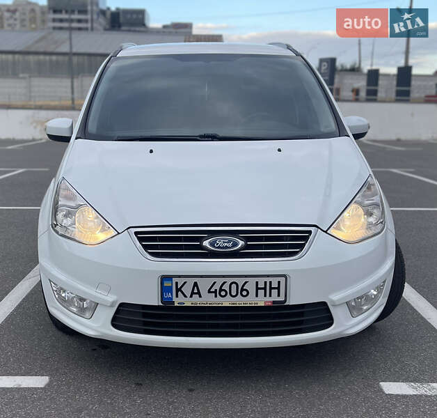 Минивэн Ford Galaxy 2011 в Киеве