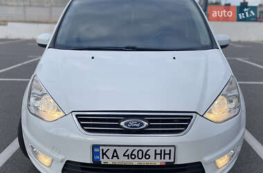 Минивэн Ford Galaxy 2011 в 