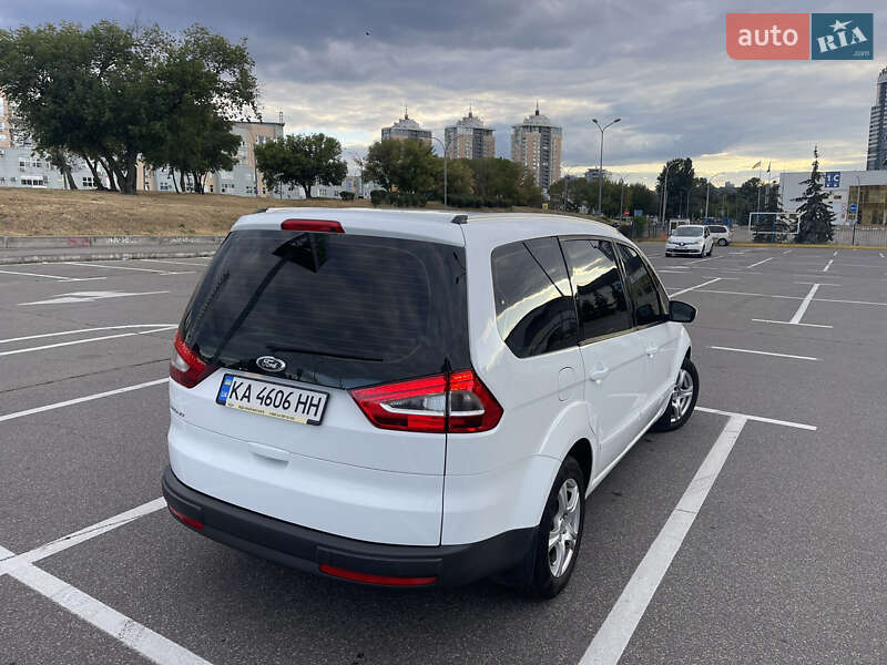 Минивэн Ford Galaxy 2011 в Киеве