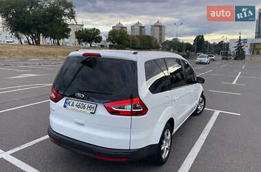 Минивэн Ford Galaxy 2011 в 