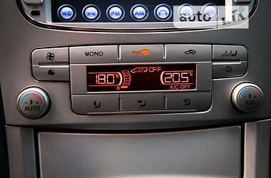 Минивэн Ford Galaxy 2008 в 