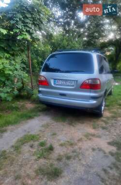 Минивэн Ford Galaxy 2004 в Ужгороде