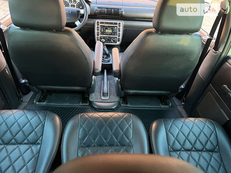 Минивэн Ford Galaxy 2004 в Новоселице