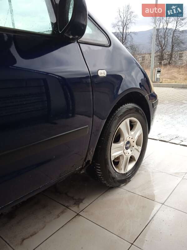 Минивэн Ford Galaxy 2001 в Ужгороде