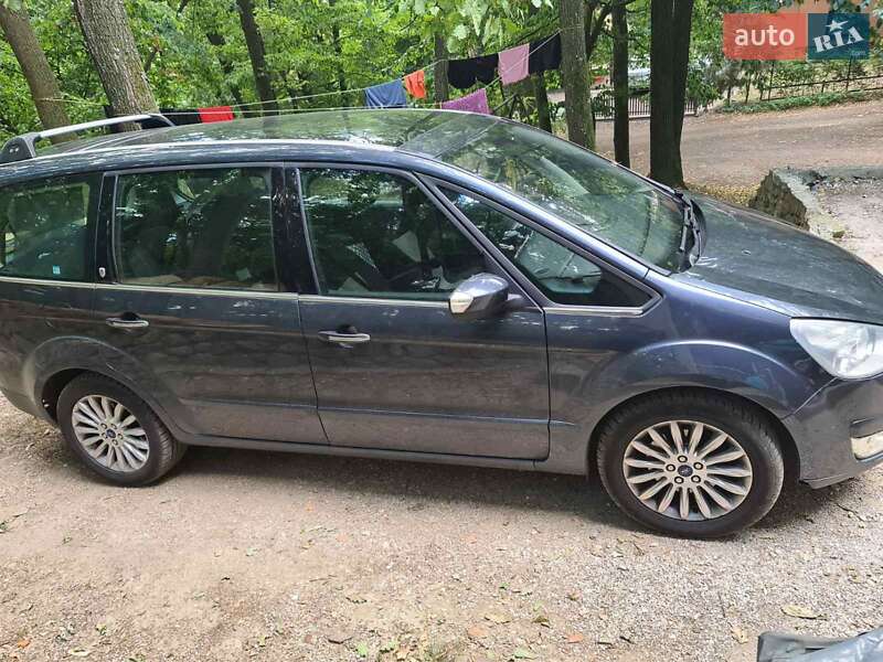 Мінівен Ford Galaxy 2006 в Мукачевому