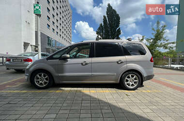 Минивэн Ford Galaxy 2014 в 