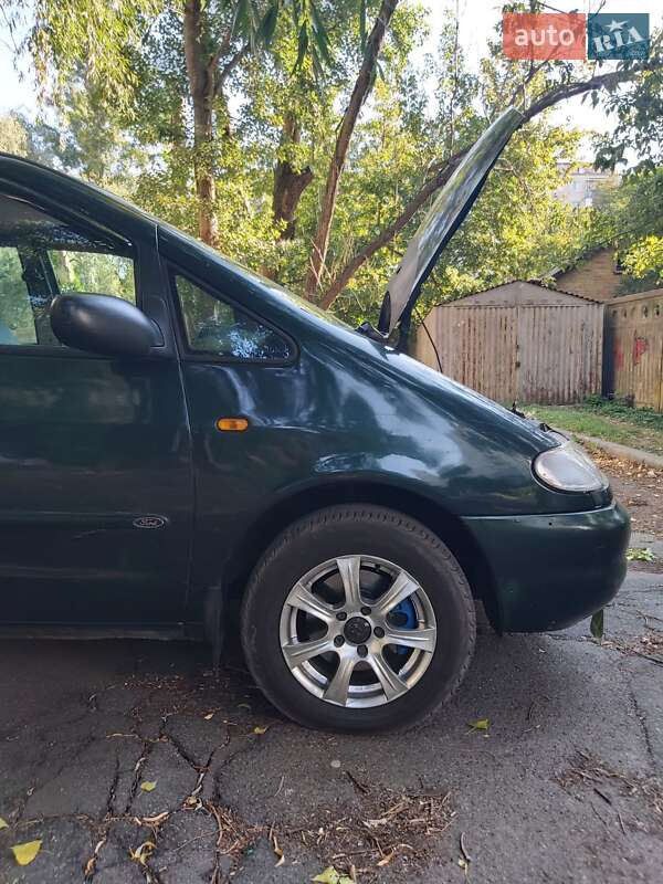 Минивэн Ford Galaxy 1996 в Киеве