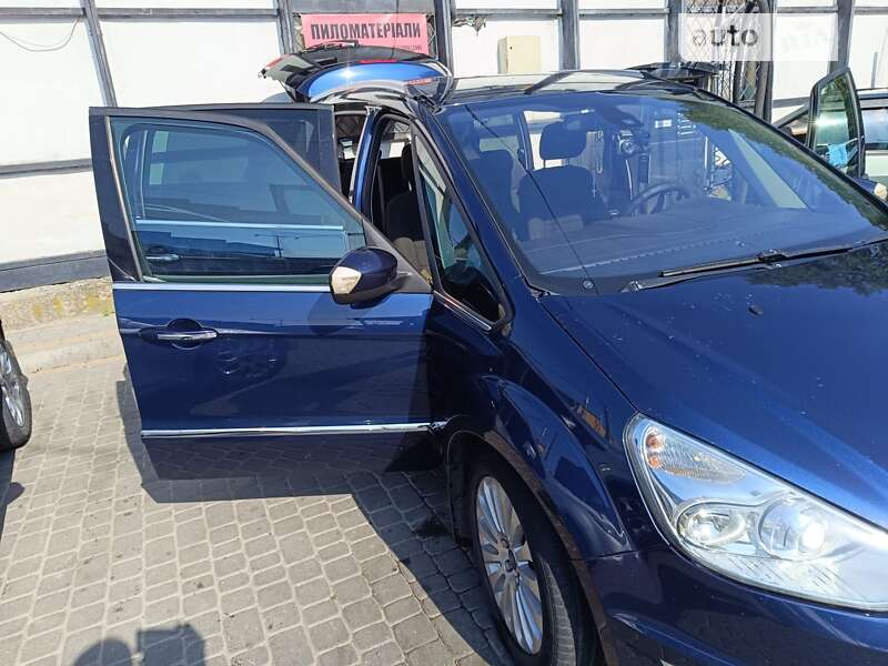 Минивэн Ford Galaxy 2010 в Львове