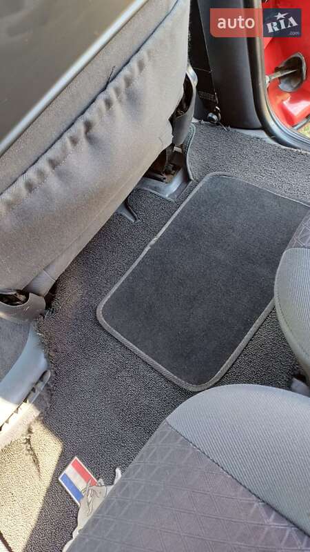 Минивэн Ford Galaxy 2004 в Луцке фото 10 Минивэн Ford Galaxy 2004 в Луцке