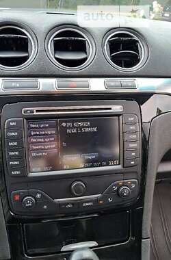 Минивэн Ford Galaxy 2013 в 