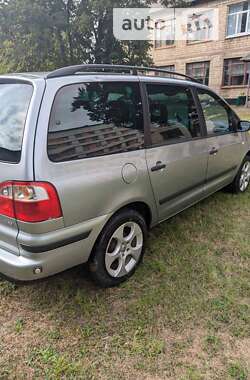 Минивэн Ford Galaxy 2005 в 