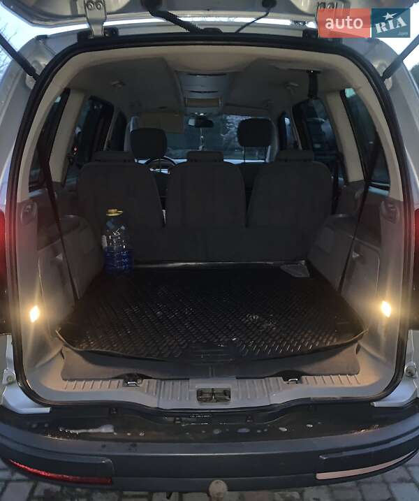 Минивэн Ford Galaxy 2006 в Самборе