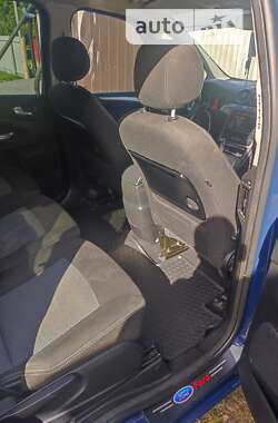 Минивэн Ford Galaxy 2011 в Новояворовске