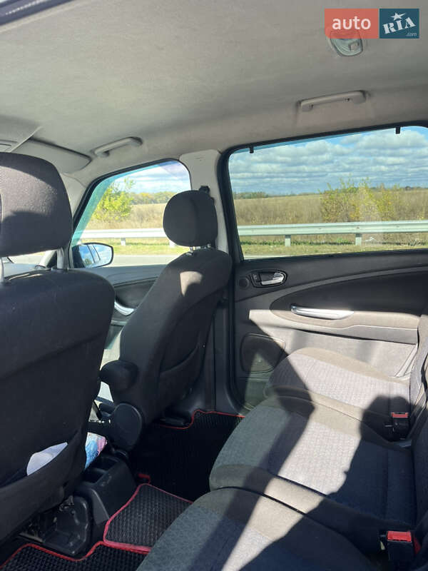 Мінівен Ford Galaxy 2009 в Києві