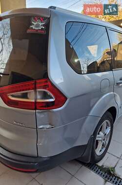 Минивэн Ford Galaxy 2011 в 