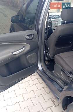 Минивэн Ford Galaxy 2008 в 