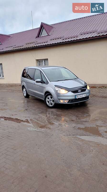 Минивэн Ford Galaxy 2010 в Ровно