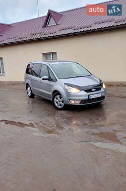 Минивэн Ford Galaxy 2010 в 