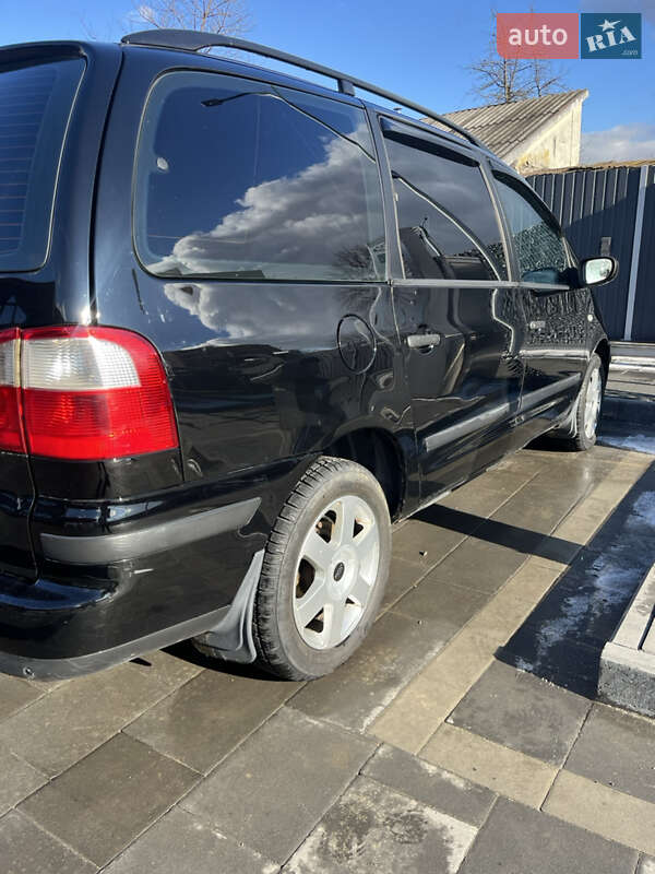 Минивэн Ford Galaxy 2003 в Самборе