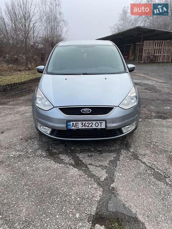 Минивэн Ford Galaxy 2006 в Покрове