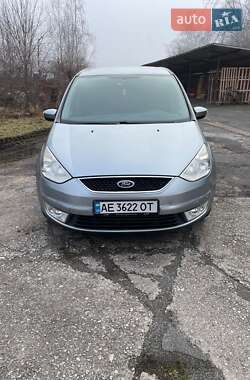 Минивэн Ford Galaxy 2006 в 