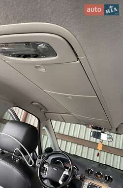 Минивэн Ford Galaxy 2006 в 