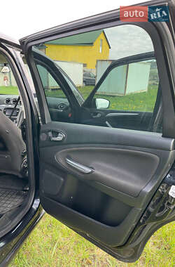 Минивэн Ford Galaxy 2011 в 