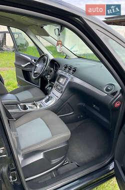 Минивэн Ford Galaxy 2011 в 