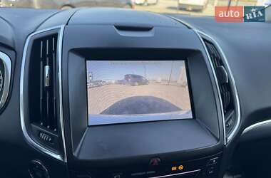 Минивэн Ford Galaxy 2019 в 