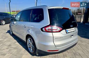 Минивэн Ford Galaxy 2019 в 