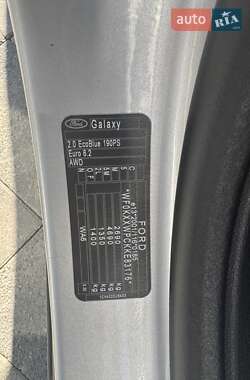 Минивэн Ford Galaxy 2019 в 
