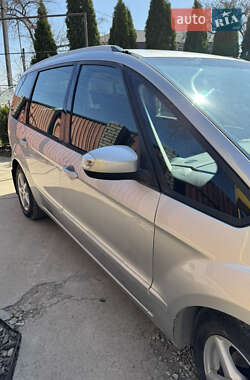 Минивэн Ford Galaxy 2010 в 