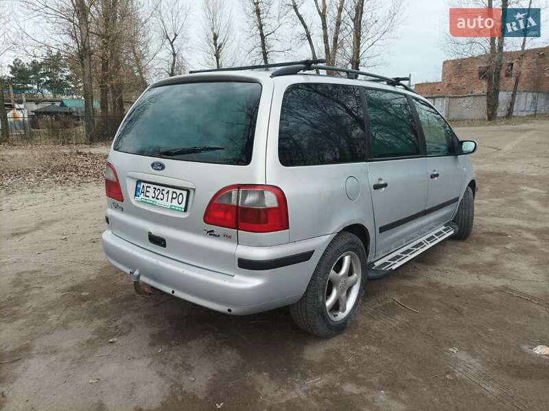 Мінівен Ford Galaxy 2001 в Дніпрі