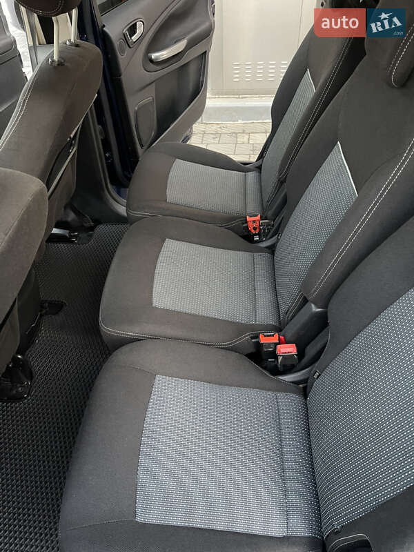 Минивэн Ford Galaxy 2012 в Ужгороде