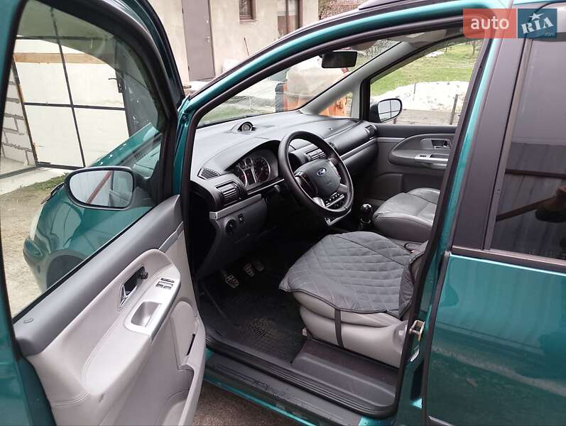 Минивэн Ford Galaxy 2001 в Киеве