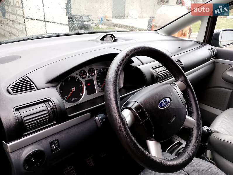 Минивэн Ford Galaxy 2001 в Киеве