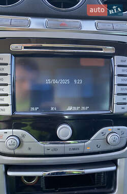 Минивэн Ford Galaxy 2009 в 