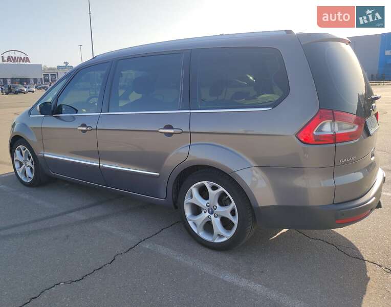Минивэн Ford Galaxy 2013 в Киеве
